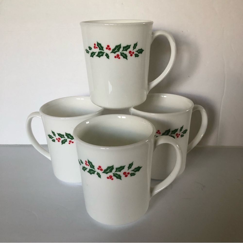 4 Vintage Corning Corelle Holly Days Cups Mugs Christmas 3.75” USA